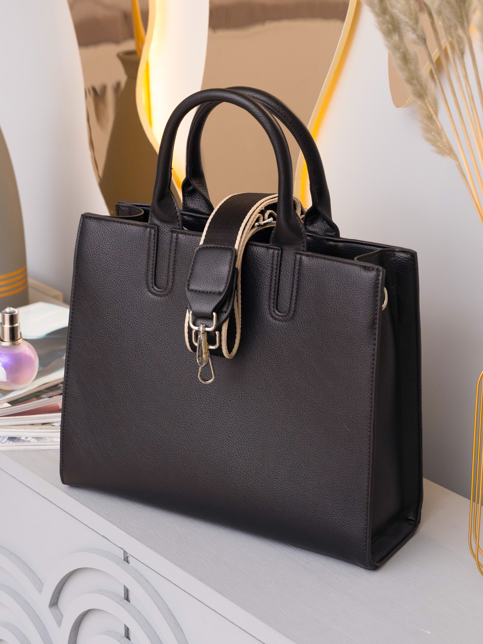 

Сумка тоут женская Alleanza Bags 8811, черный, 8811