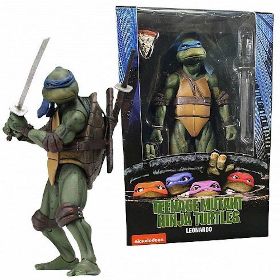 

Фигурка Леонардо Черепашки Ниндзя TMNT Leonardo фигурка NECA, Batman DC Comics Бэтмен серый фигурка