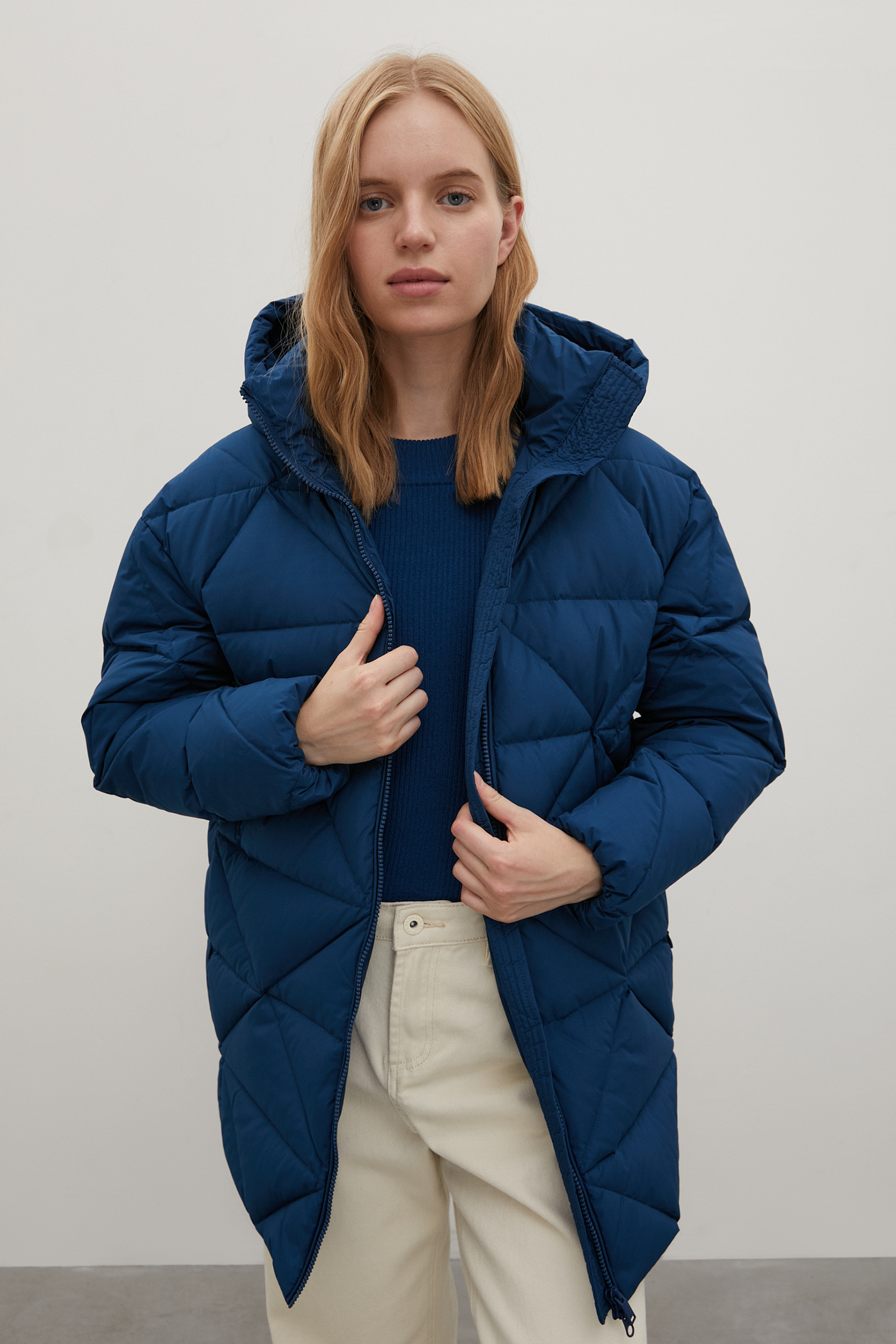 

Пуховик женский Finn Flare FAC12064 синий XL, FAC12064