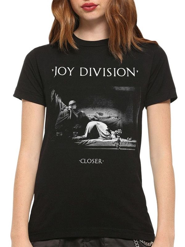 

Футболка женская Design Heroes Joy Division - Closer DIV-33331-1 черная S, Черный, Joy Division - Closer DIV-33331-1