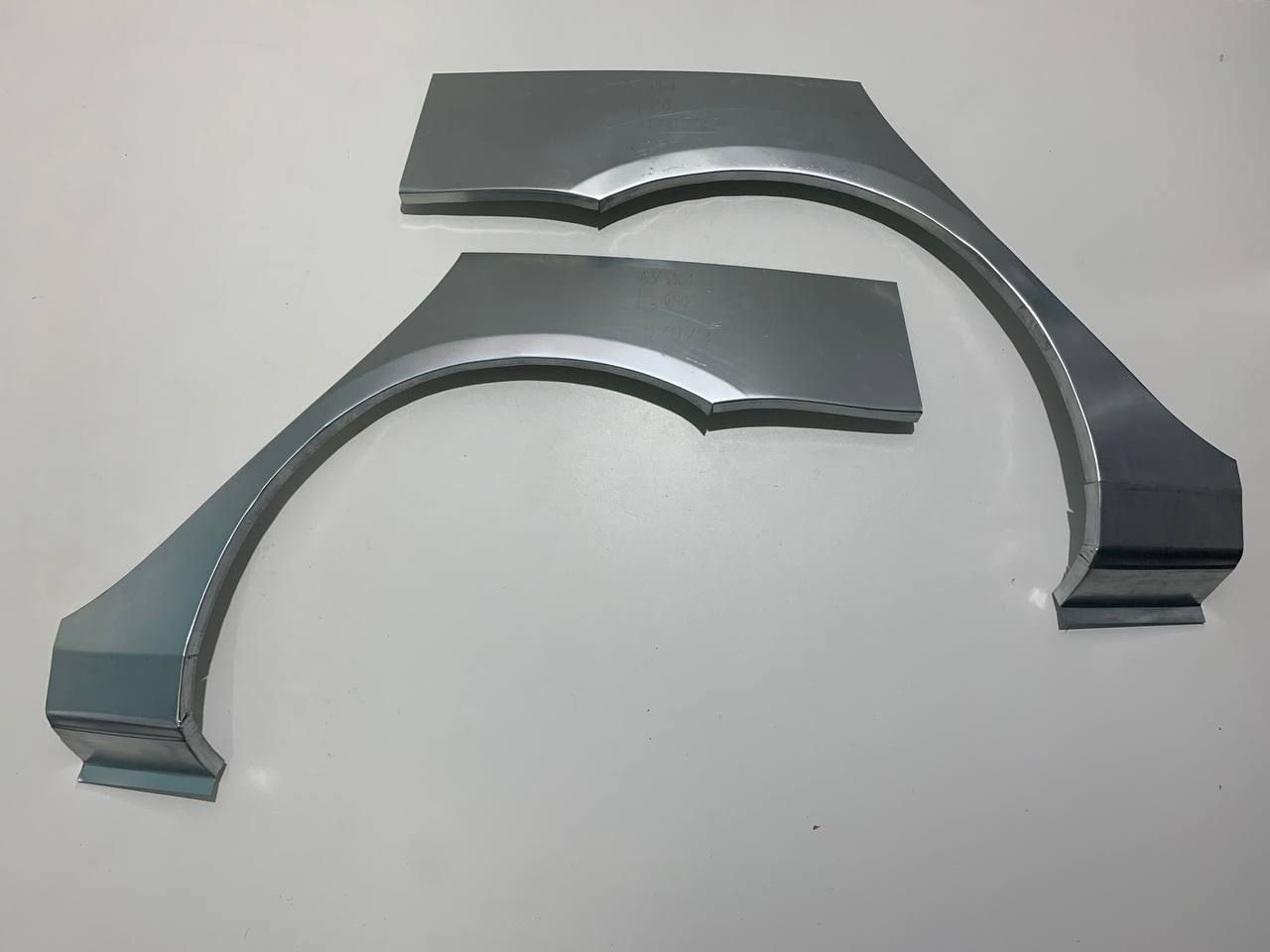 

Комплект задних арок Toyota Avensis 1 поколение T220 (1997-2003) Тоета Авенсис Т220