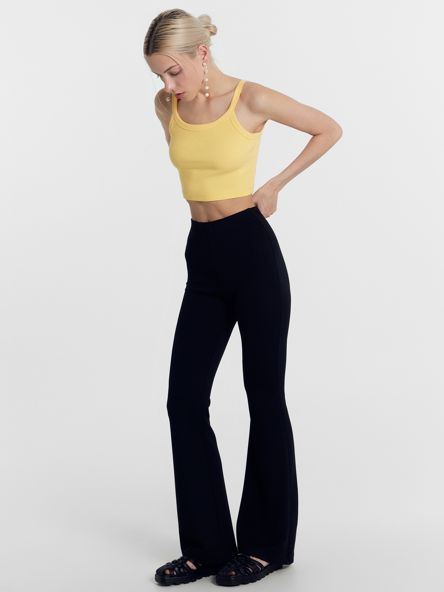 

Брюки женские MARK FORMELLE 182340 24-26542Б-4 черные 170/176-102, Черный, БРЮКИ ЖЕНСКИЕ 182340