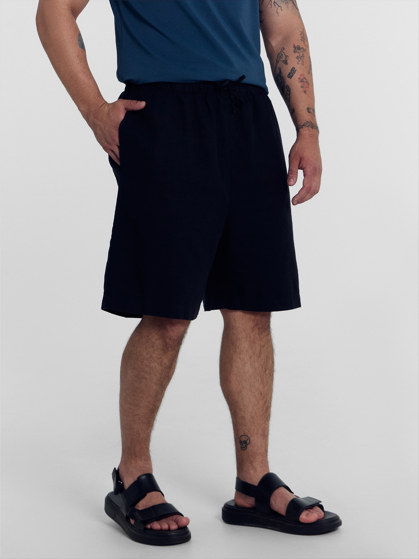 

Шорты мужские MARK FORMELLE 131102 24-4073Ц-9 черные 86-182, Черный, ШОРТЫ МУЖСКИЕ 131102