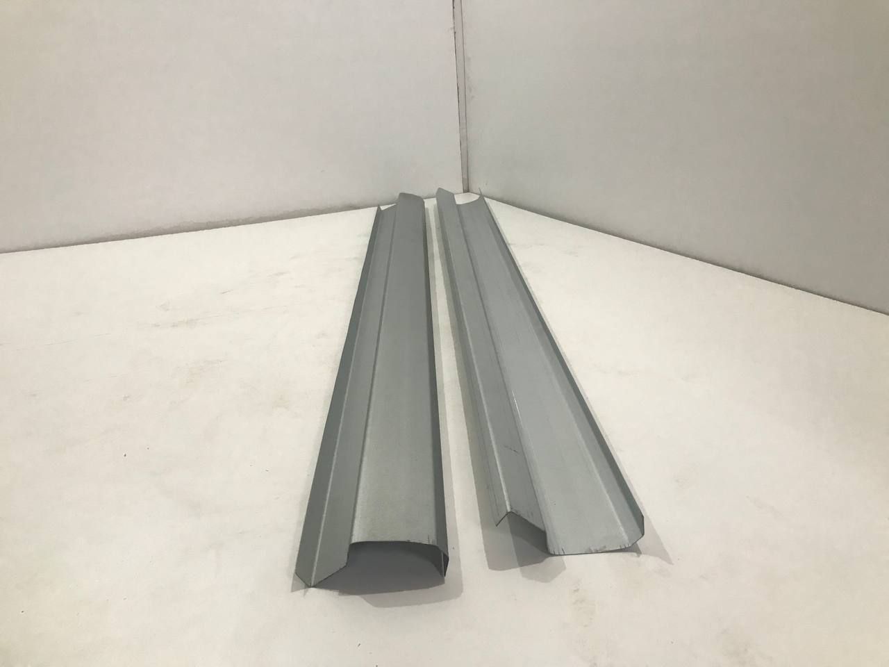 

Комплект порогов Toyota Auris , Тоёта Аурис , порог для автомобиля ,