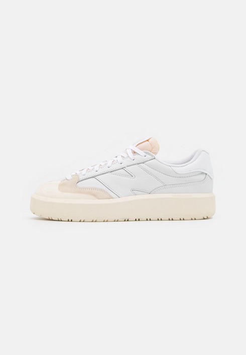 

Кеды женские New Balance Ct302 белые 39.5 EU (доставка из-за рубежа), Белый, Ct302