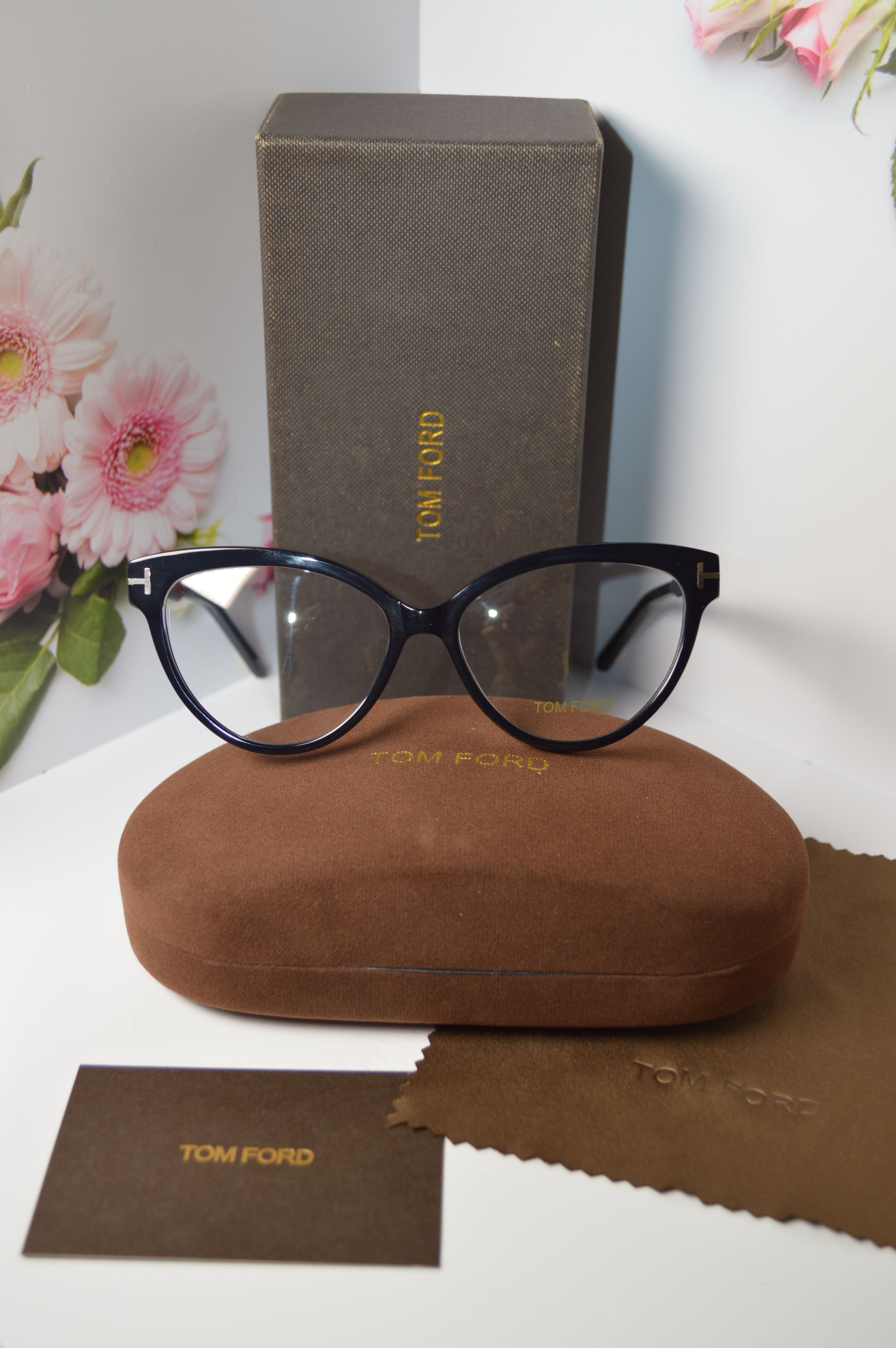 

Оправа для очков женская Tom Ford OL-OM-TomFord-5763-B-001 черная, OL-OM-TomFord-5763-B-001