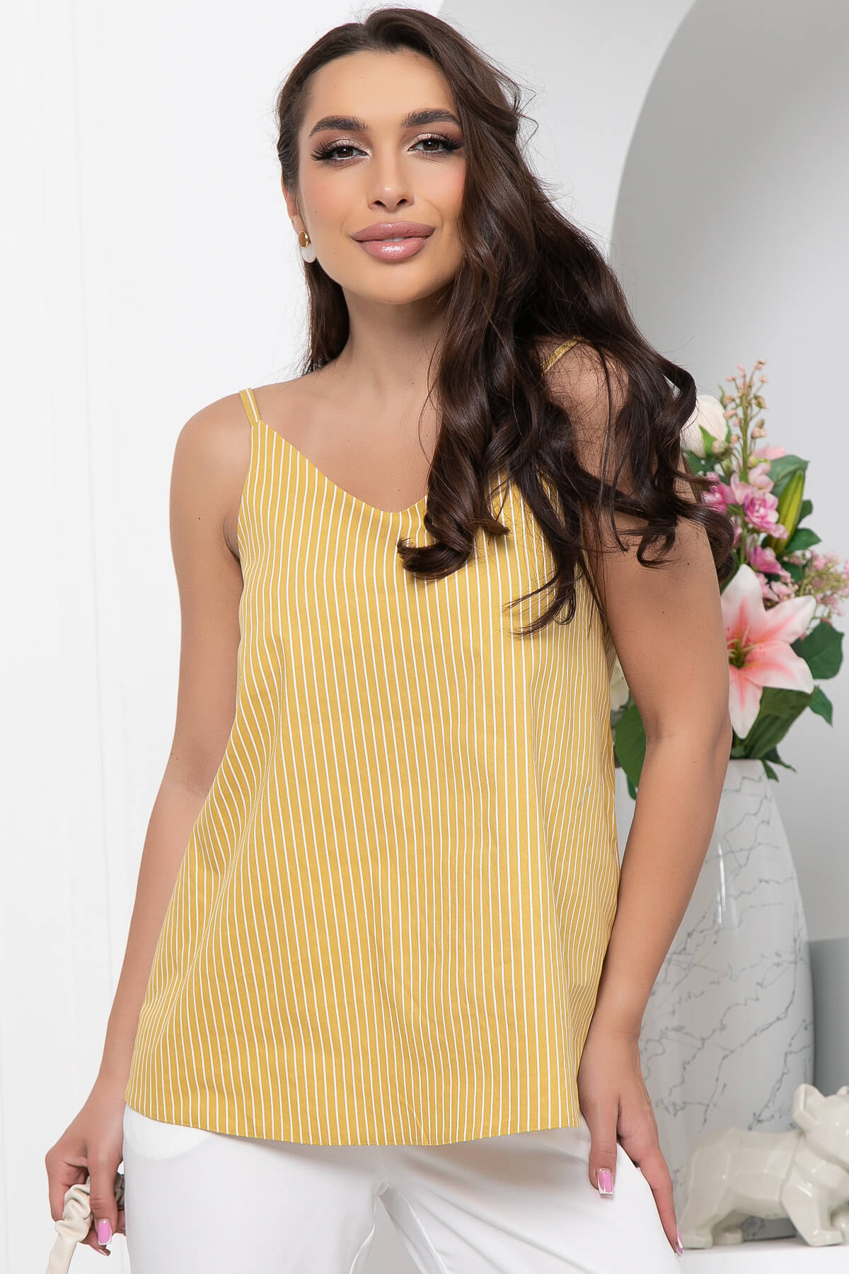 

Топ женский LT Collection Лотта желтый 50 RU, Лотта