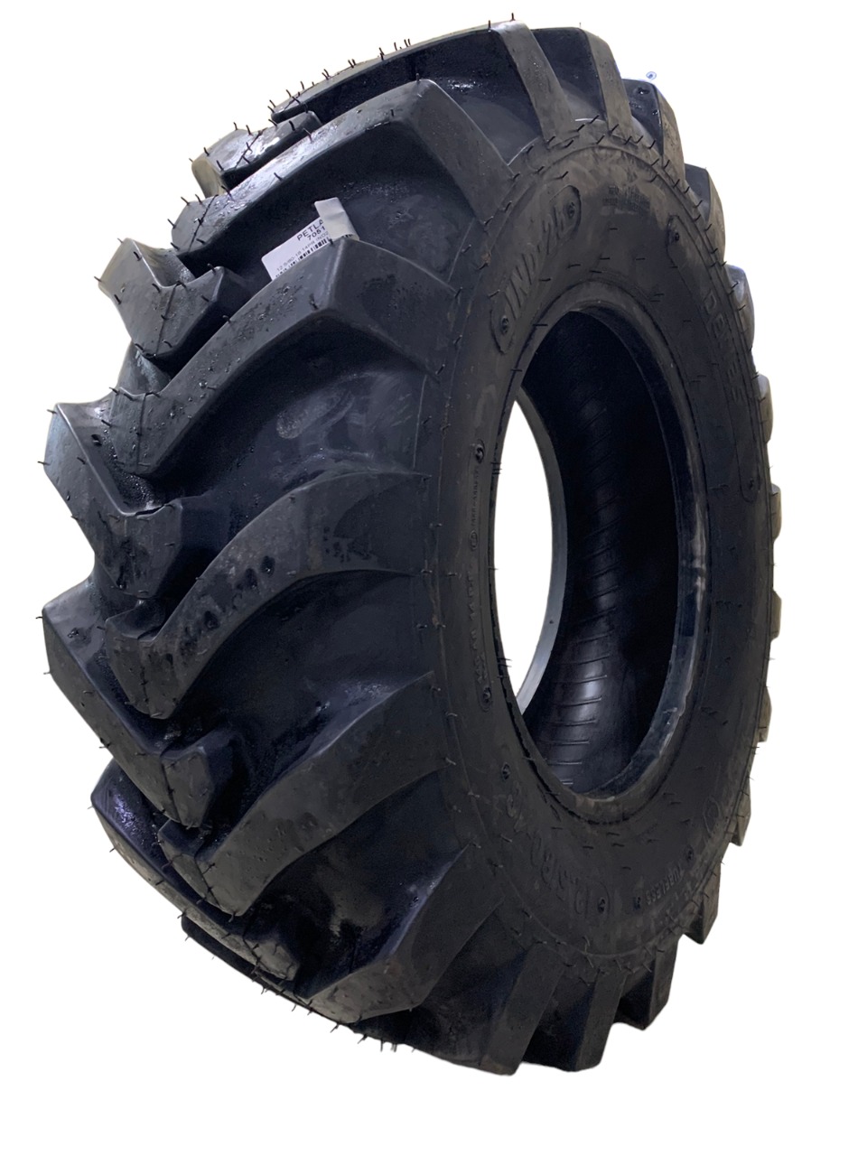 Шины Petlas IND25 12,5/80-18  (335/80R18) cat.no 7051 146A8 14PR TL