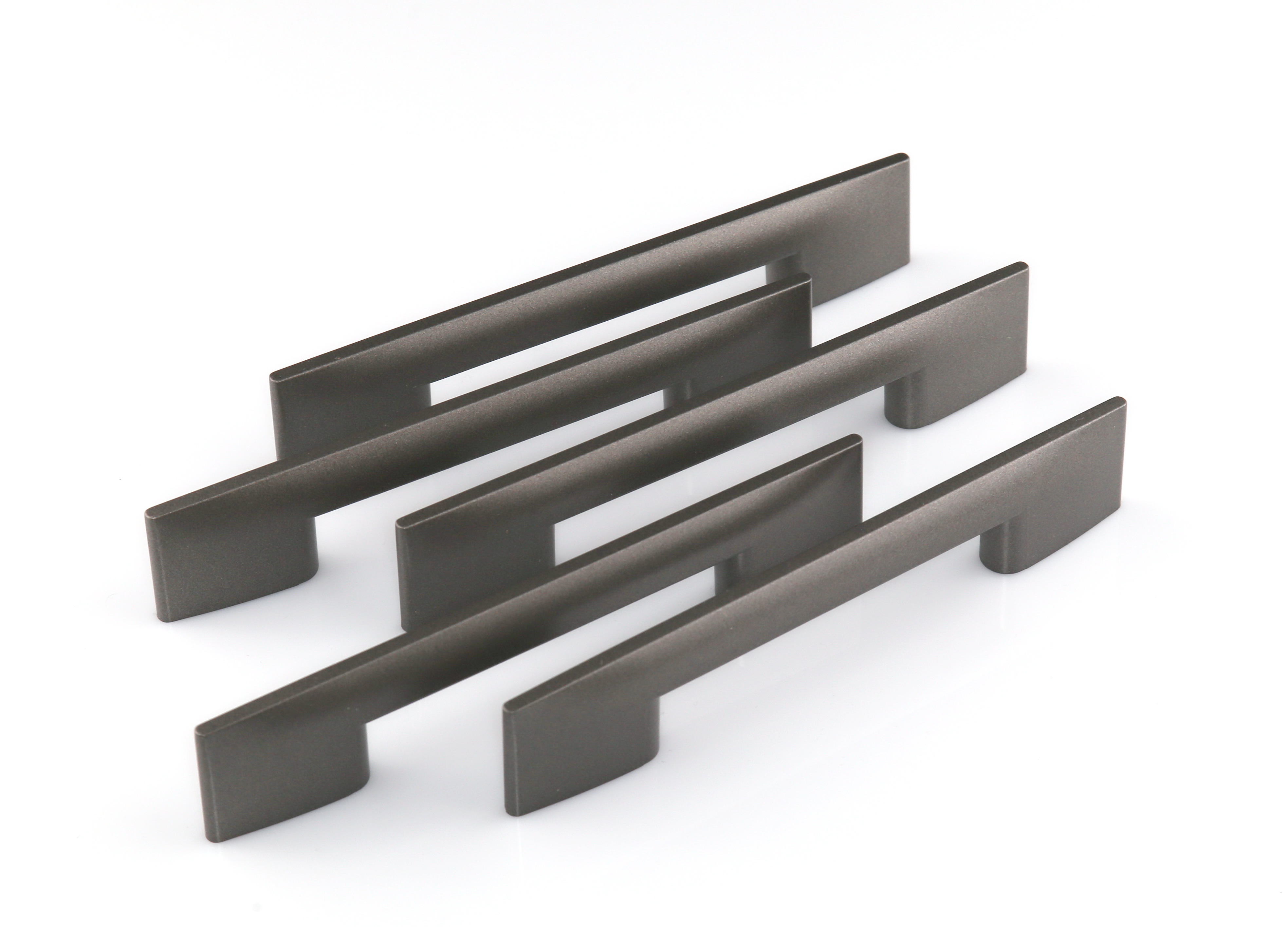 

Ручка-скоба BRANTE С28 606455 96 мм, графит, 1 предмет, Серый, С28