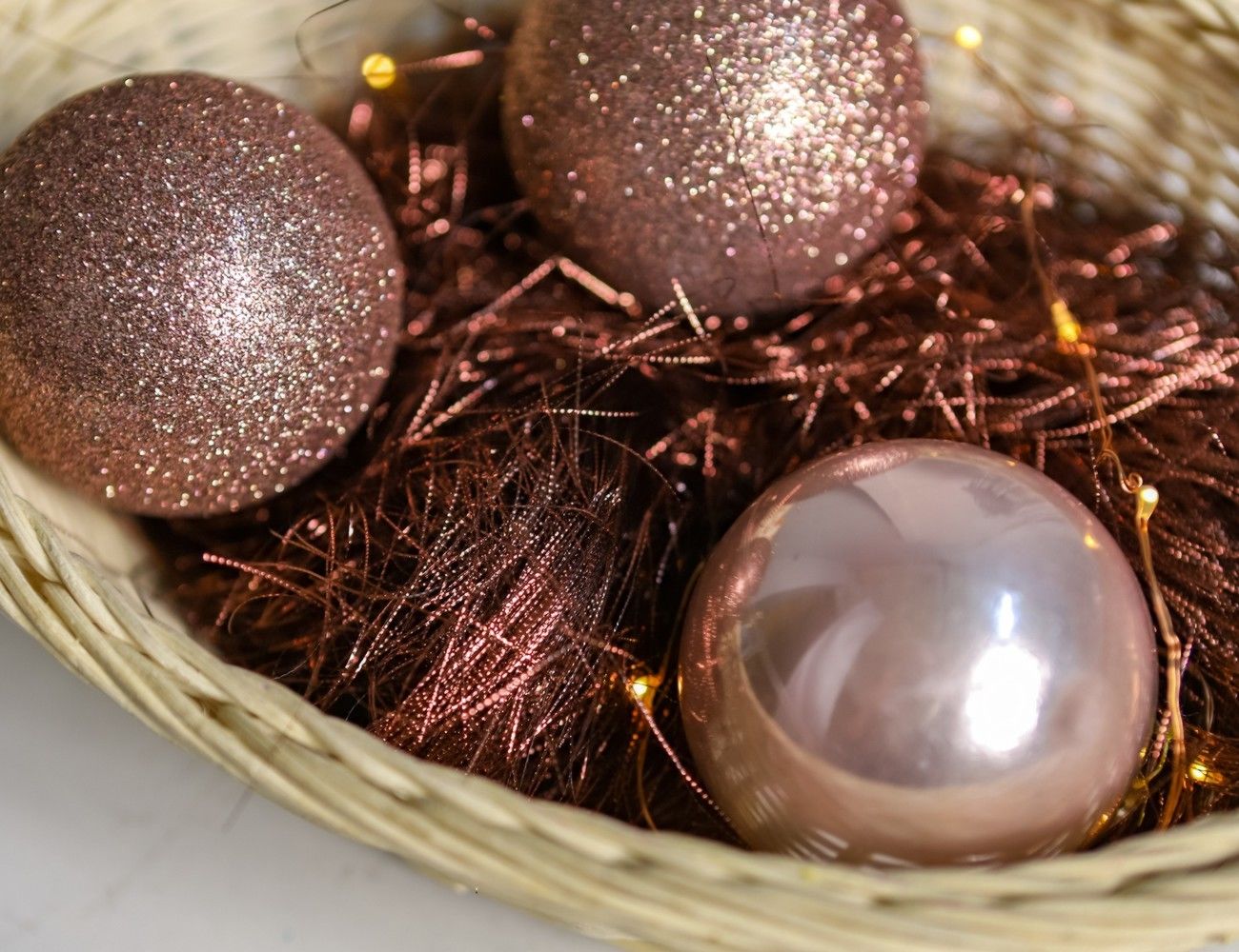 

Декоративная нить ANGEL HAIR - МЕРЦАЮЩИЕ ПАУТИНКИ, тёмный шоколад, 20 г, Kaemingk, Коричневый, Мерцающие паутинки