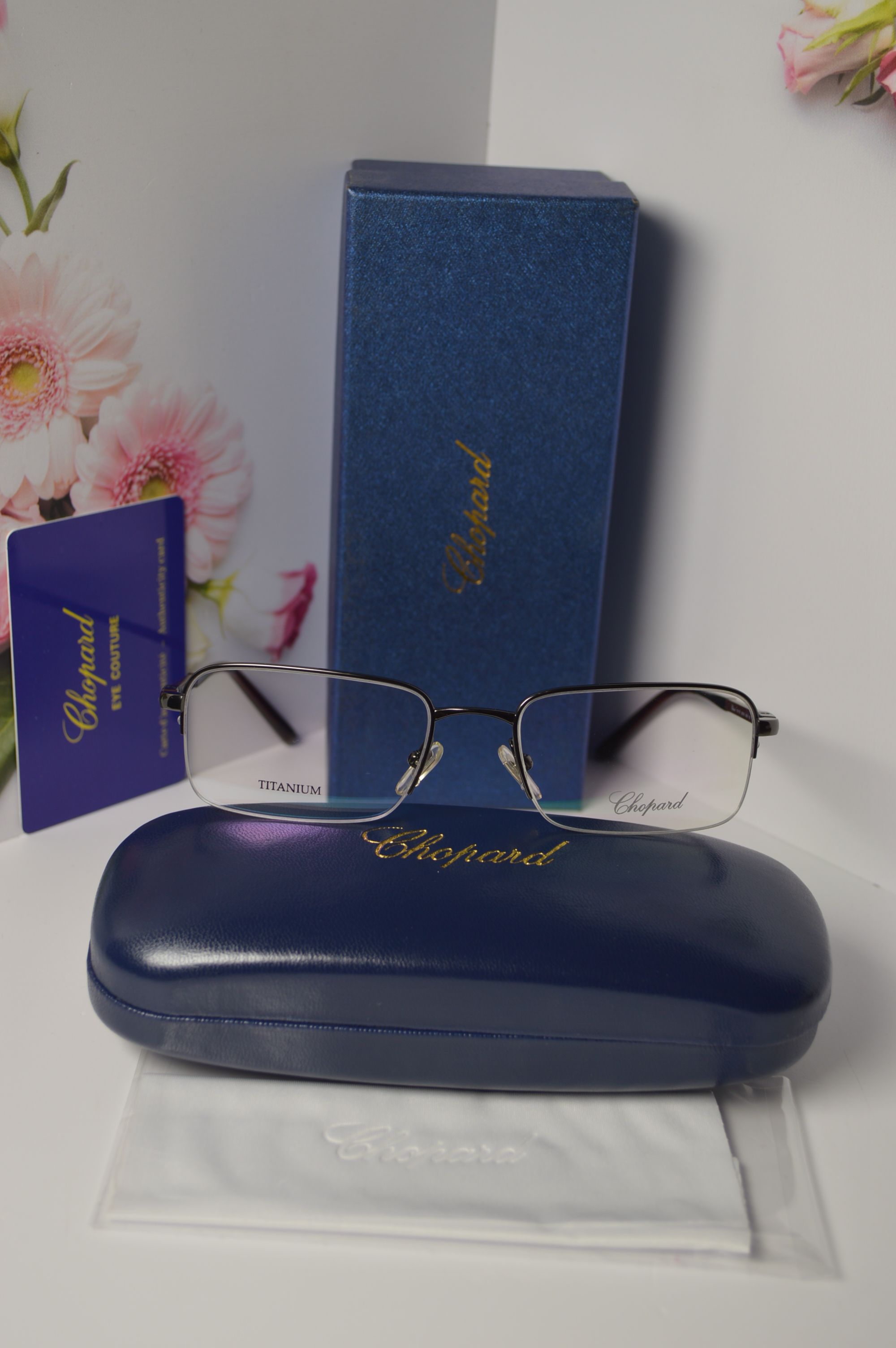 

Оправа для очков унисекс Chopard OL-OM-Chopard-VCH-757-0509 черная, OL-OM-Chopard-VCH-757-0509