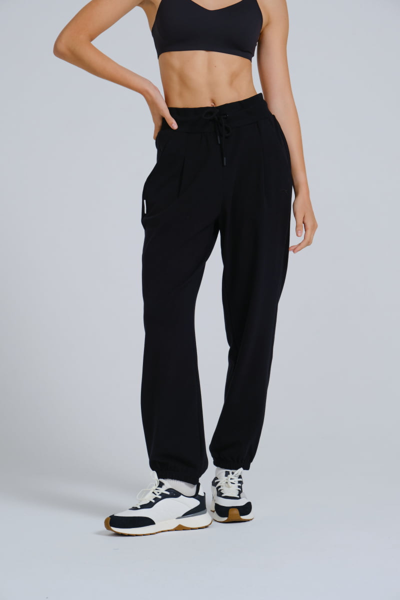 

Спортивные брюки женские Anta Dance ECOCOZY 862338320 черные L, Черный, Dance ECOCOZY 862338320