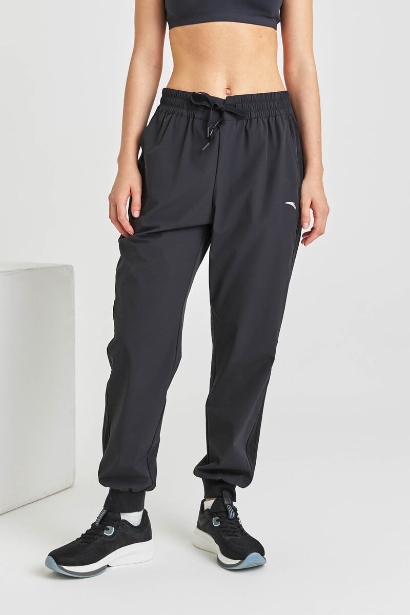 

Спортивные брюки женские Anta Training A-CHILL TOUCH  862337510 черные XL, Черный, Training A-CHILL TOUCH  862337510