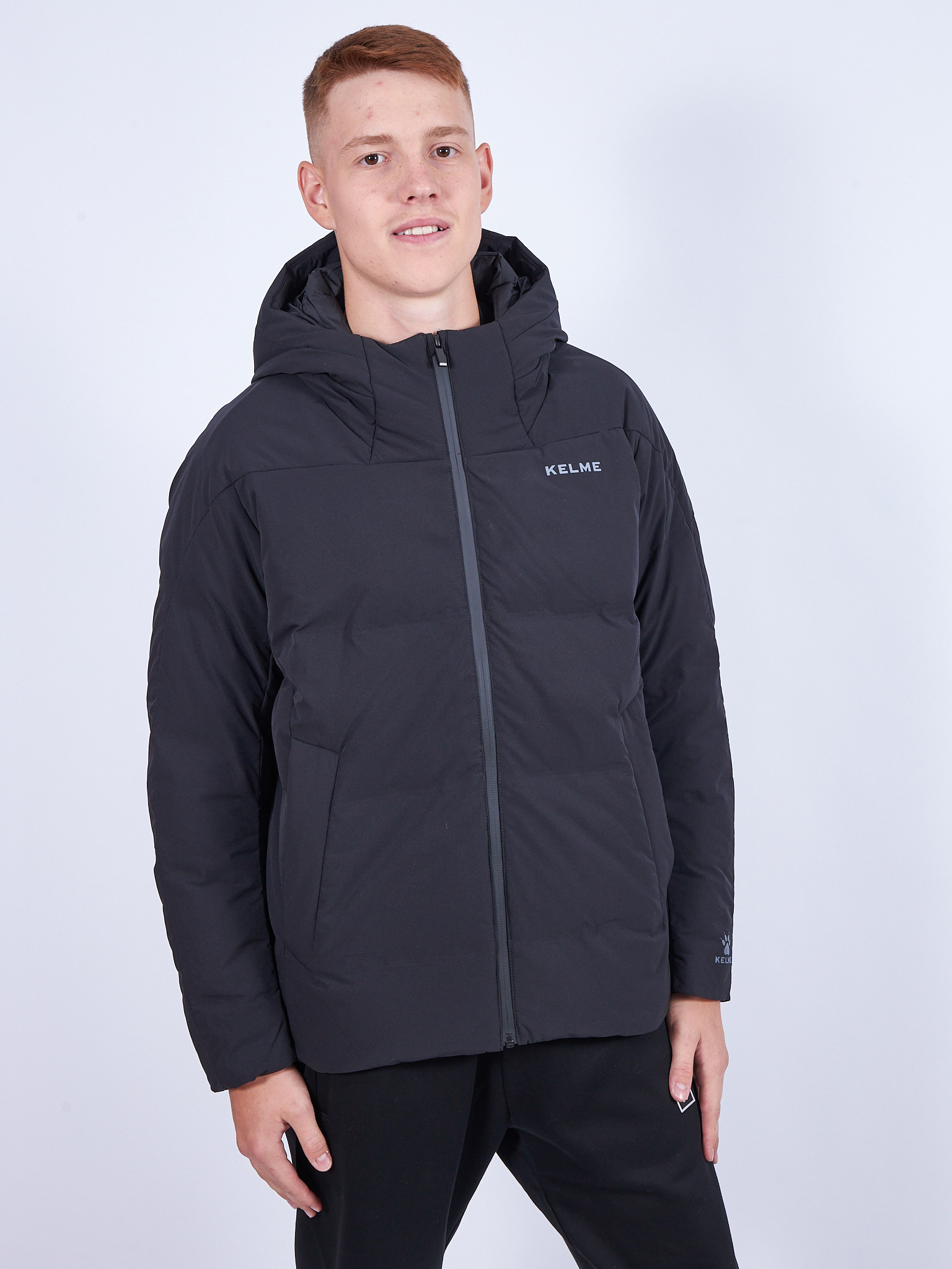 

Пуховик мужской KELME 6147YR1020-000 черный M, 6147YR1020-000