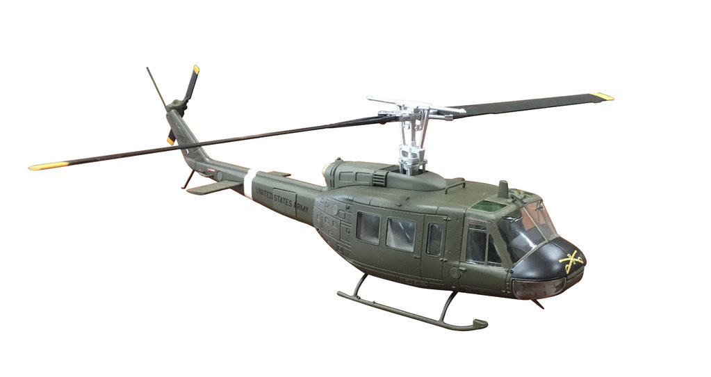 

02239 Hasegawa 1/72 Вертолет AH-1S & UH-1H WINTER