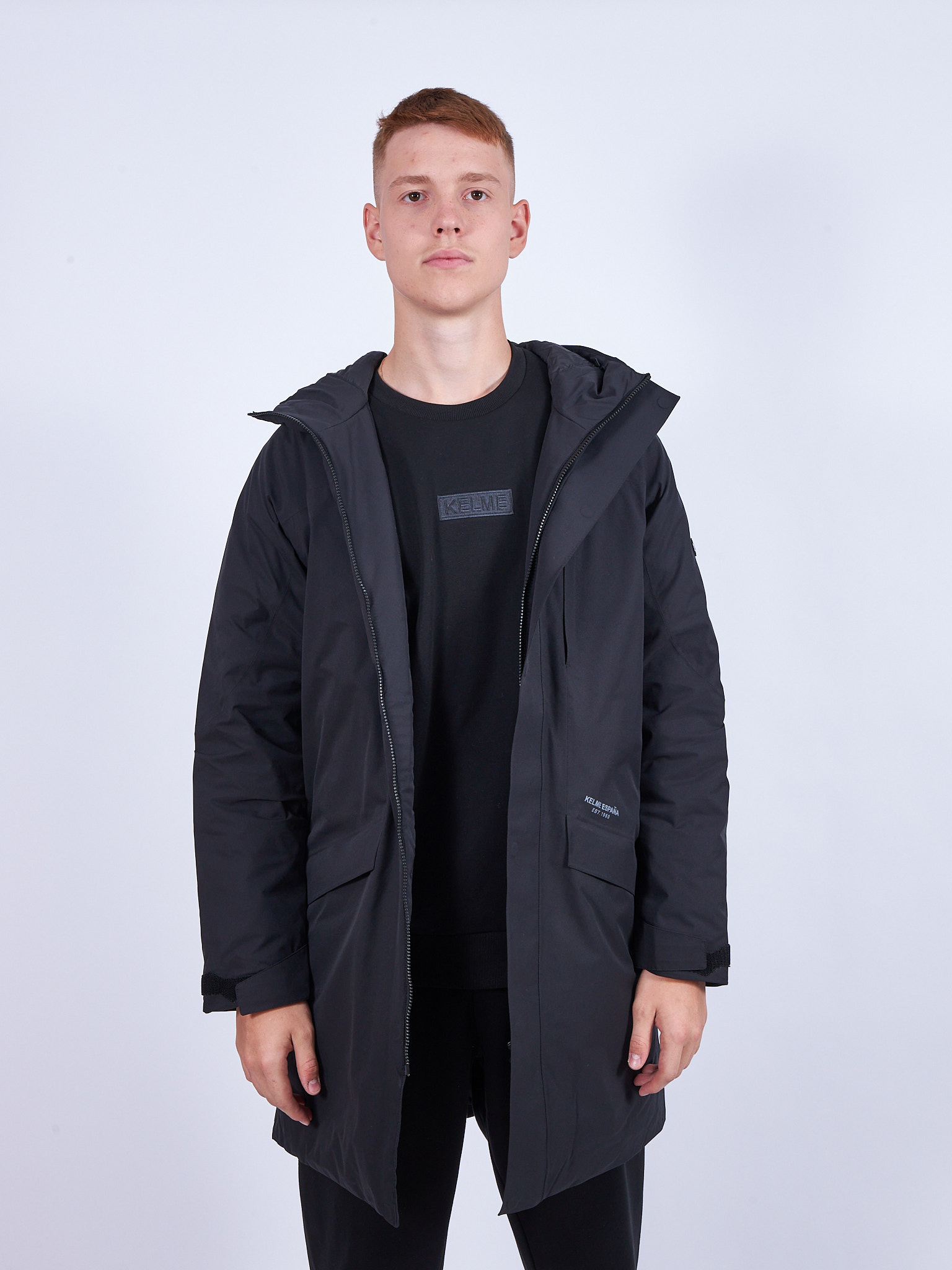 

Пуховик мужской KELME 6147YR1023-000 черный M, 6147YR1023-000