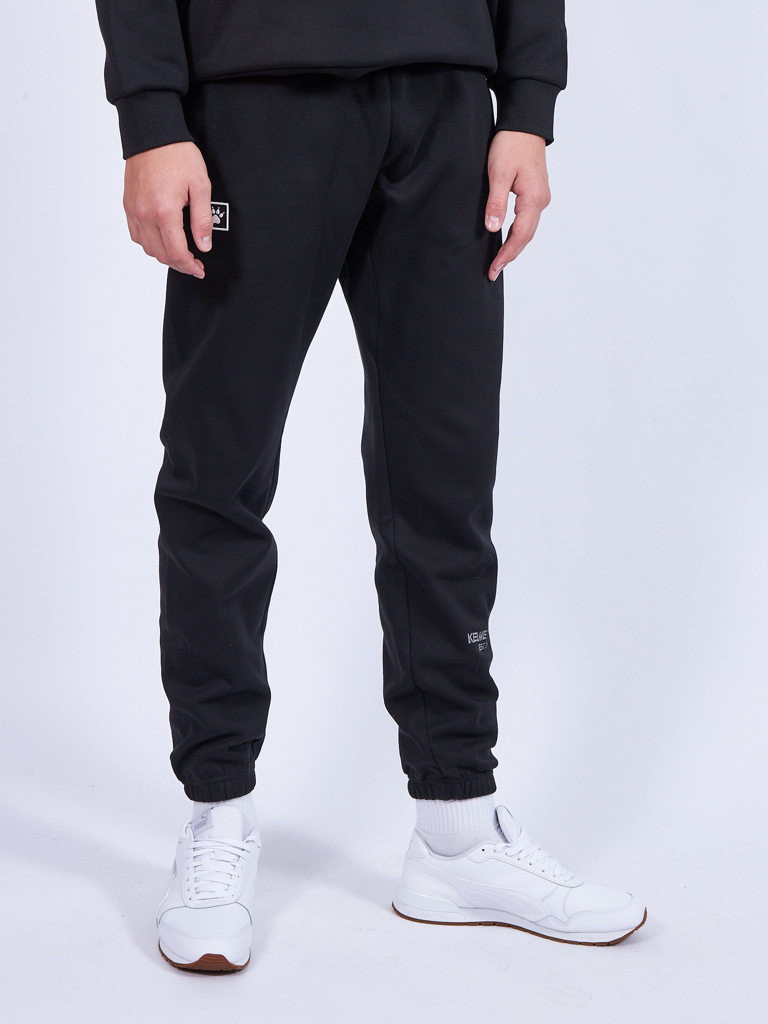 

Спортивные брюки мужские KELME 6147CK1013-000 черные XL, 6147CK1013-000