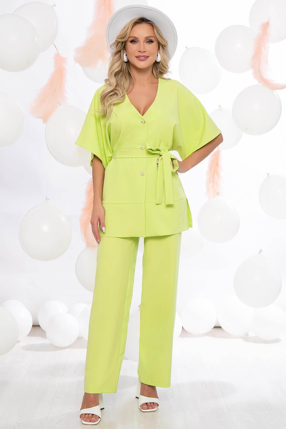 

Костюм женский LT Collection Элегант зеленый 48 RU, Элегант К5406
