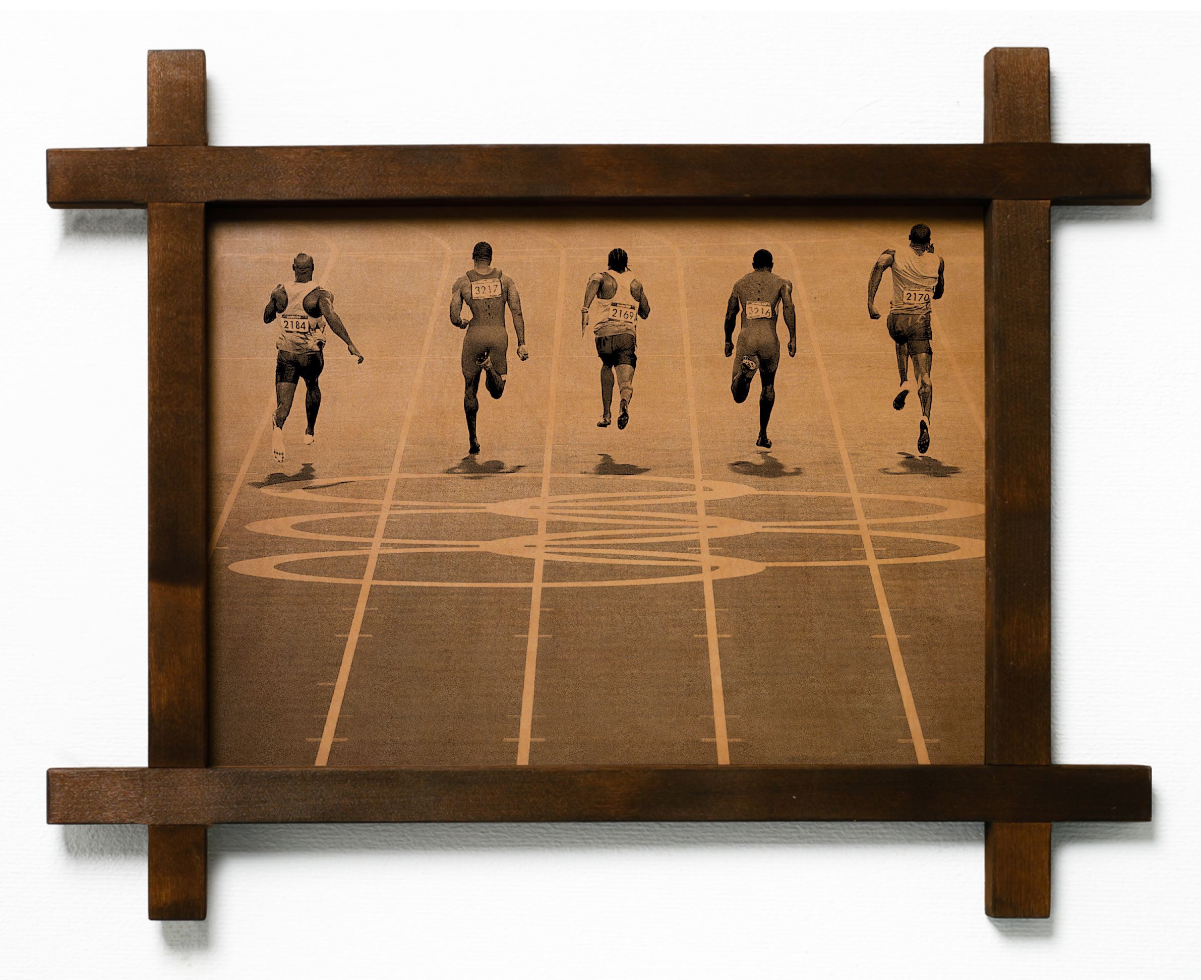 

Картина BoomGift Забег, натуральная кожа, 1012