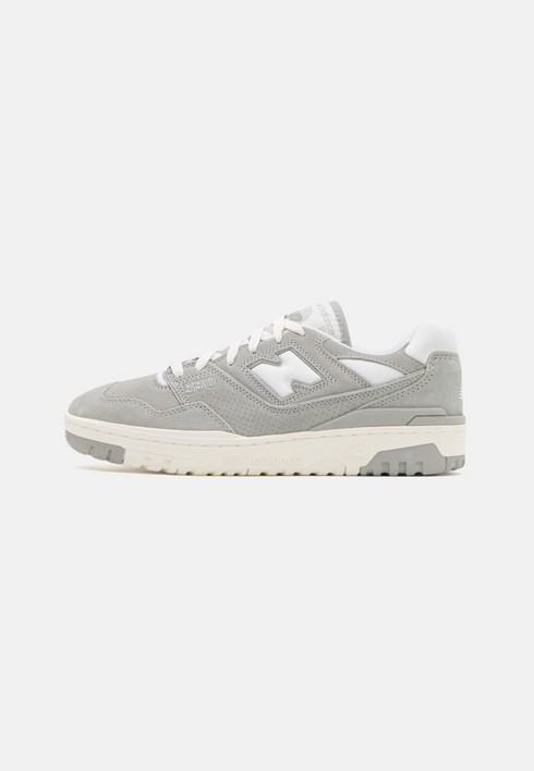 

Кеды женские New Balance Bb550 Unisex серые 39.5 EU (доставка из-за рубежа), Серый, Bb550 Unisex