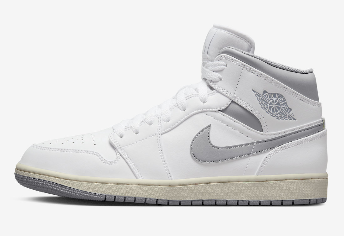 

Кеды мужские Nike Air Jordan 1 Mid белые 10 US, Белый, Air Jordan 1 Mid