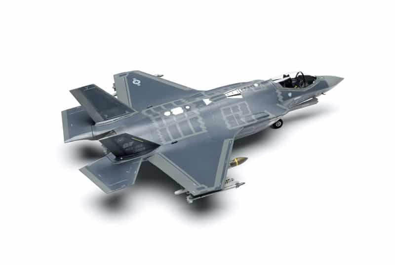 

02107 Hasegawa 1/72 F-35A Lightning II Prototype Limited Edition