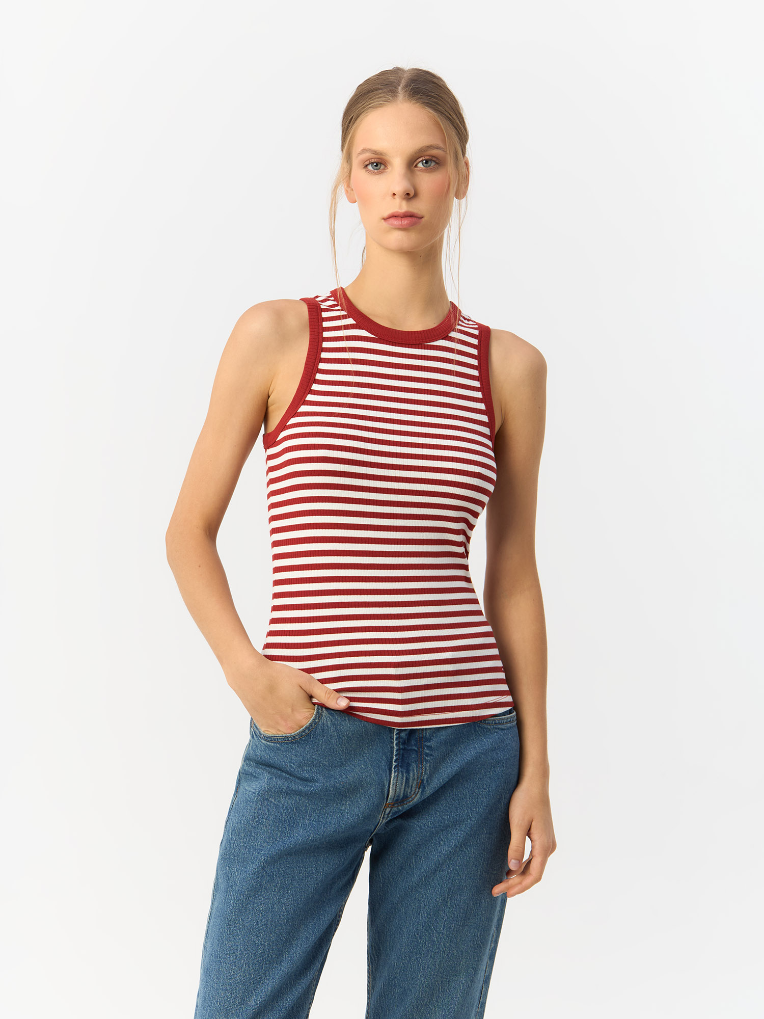 Майка Tommy Hilfiger для женщин белая-04V размер L WW0WW41994 7477₽