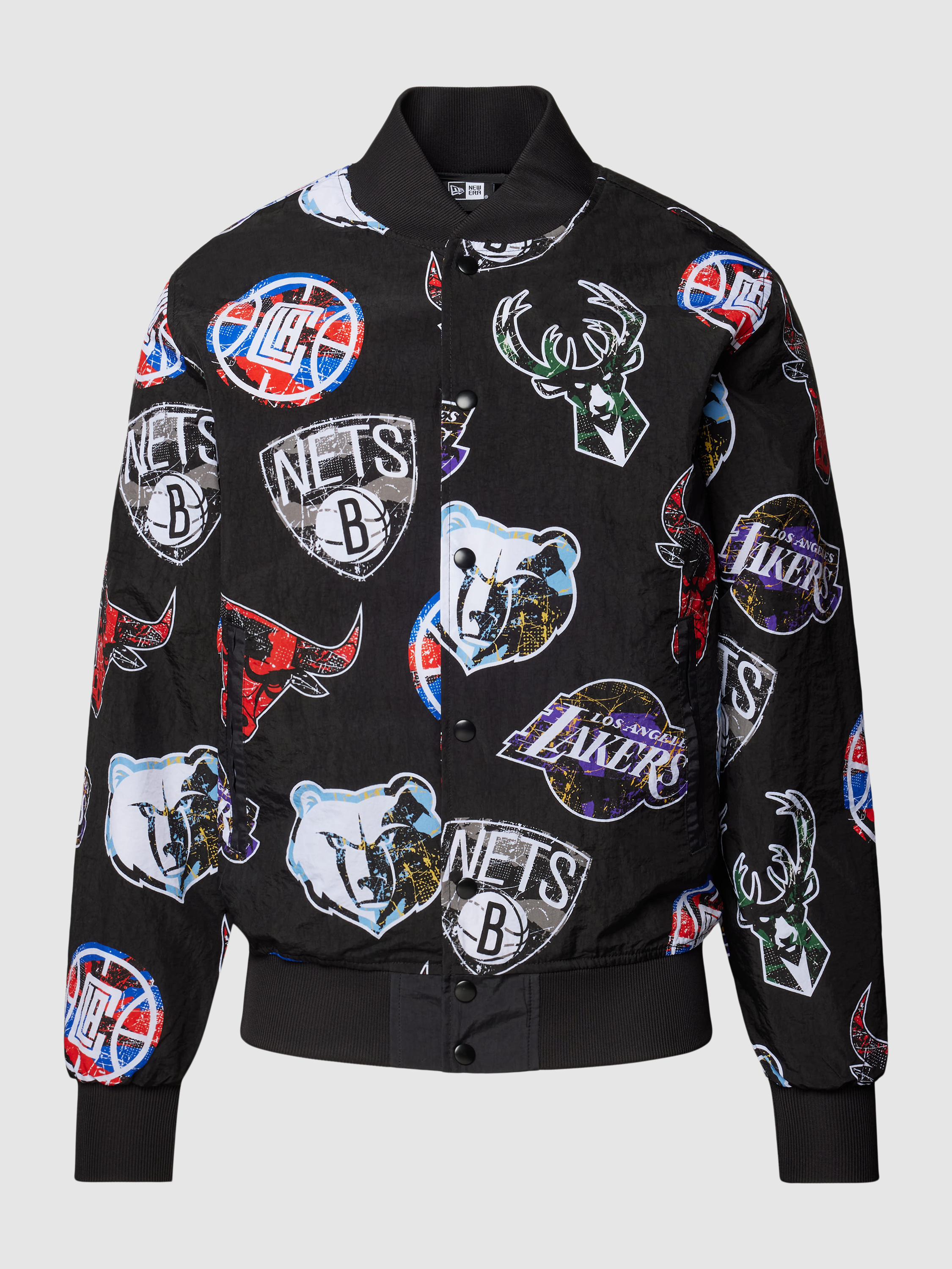 

Бомбер мужской NEW ERA 1760896100 черный M (доставка из-за рубежа), 1760896100