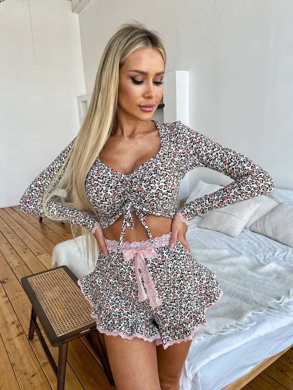 

Пижама женская Vera Shasherina К2121/44 бежевая 44 RU, Бежевый, К2121/44