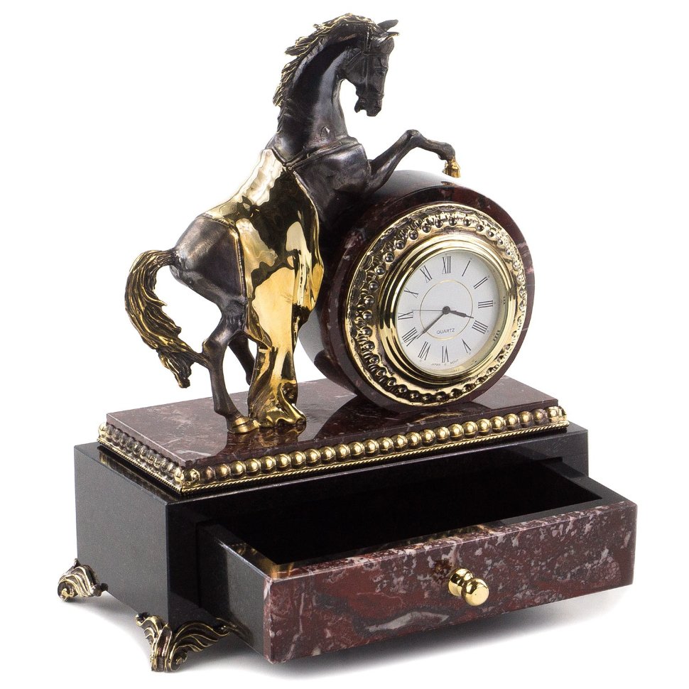 фото Настольные часы "вздыбленный конь" из змеевика и креноида (18 х 9,5 х 11,5 см) nobrand