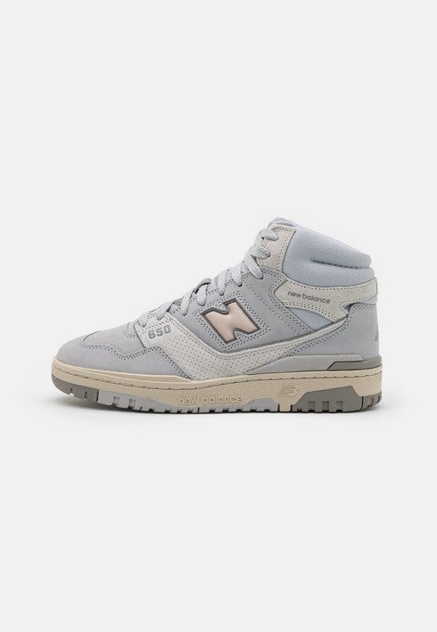 

Кеды мужские New Balance 650 Unisex серые 44.5 EU (доставка из-за рубежа), Серый, 650 Unisex