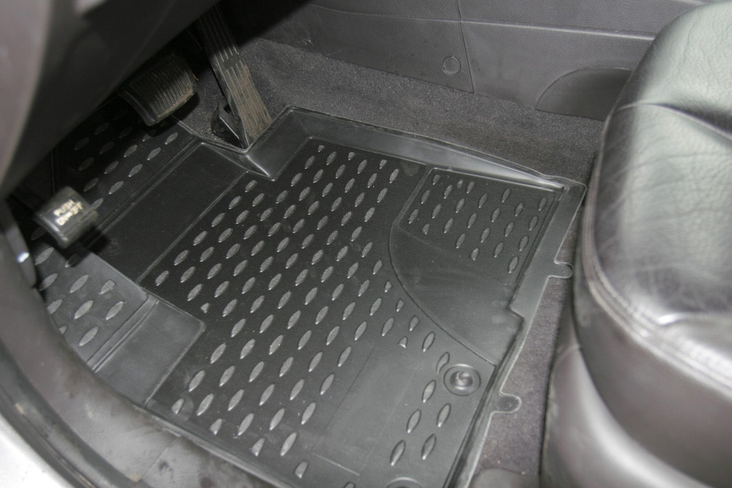 

Коврики в салон Element для HYUNDAI Santa Fe 05/2010-2012, 4 шт. полиуретан