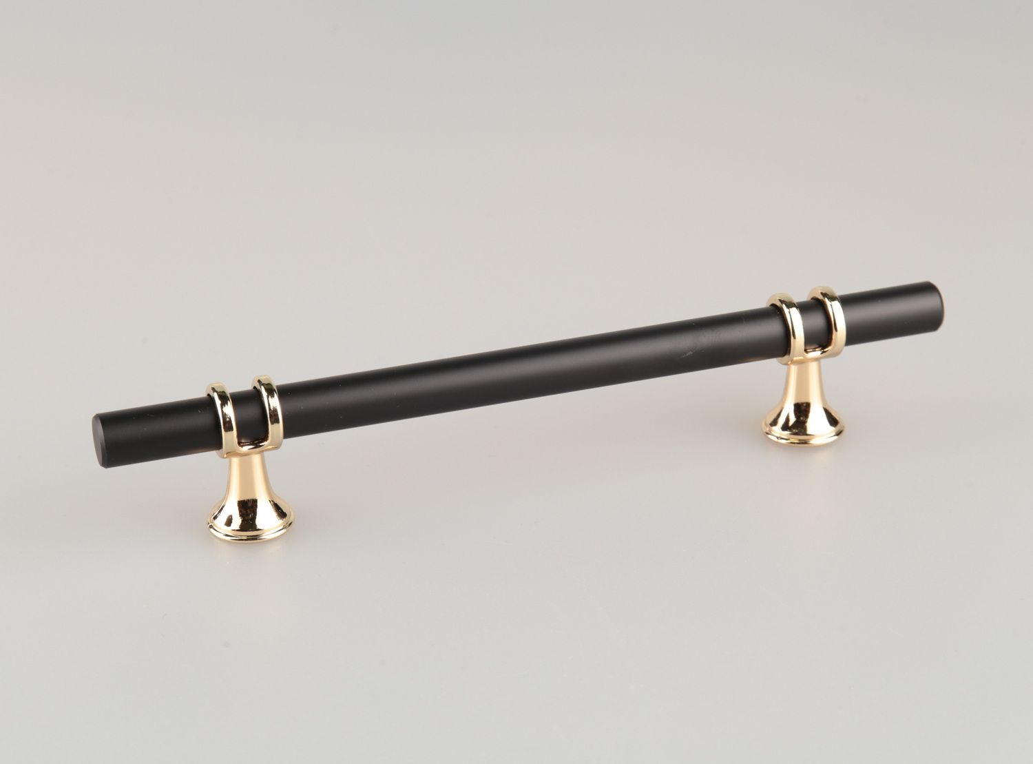 

Ручка-скоба Brante RS.1016.A.128.BK черный-золото 20 шт