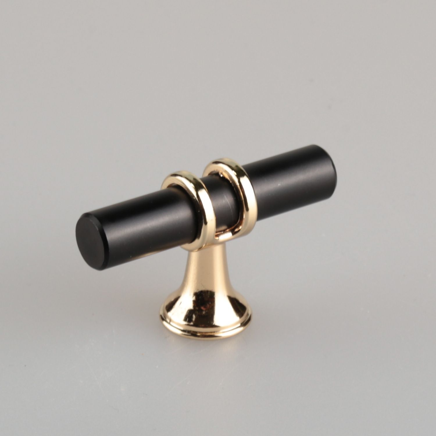 

Ручка-кнопка Brante RK.1016.A.Knob.BK черный-золото 20 шт