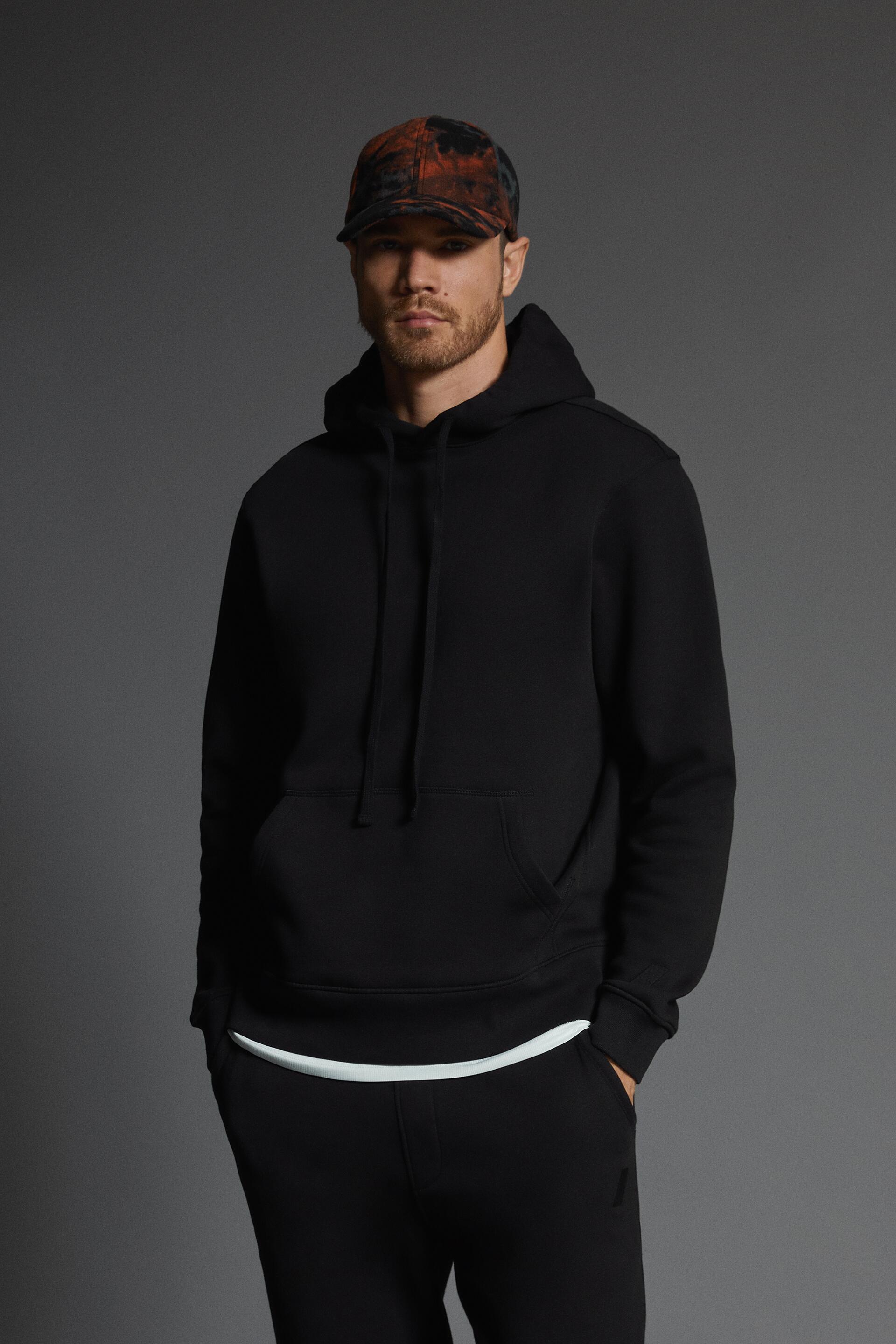 

Худи мужское ZARA 00761452 черное M (доставка из-за рубежа), 00761452