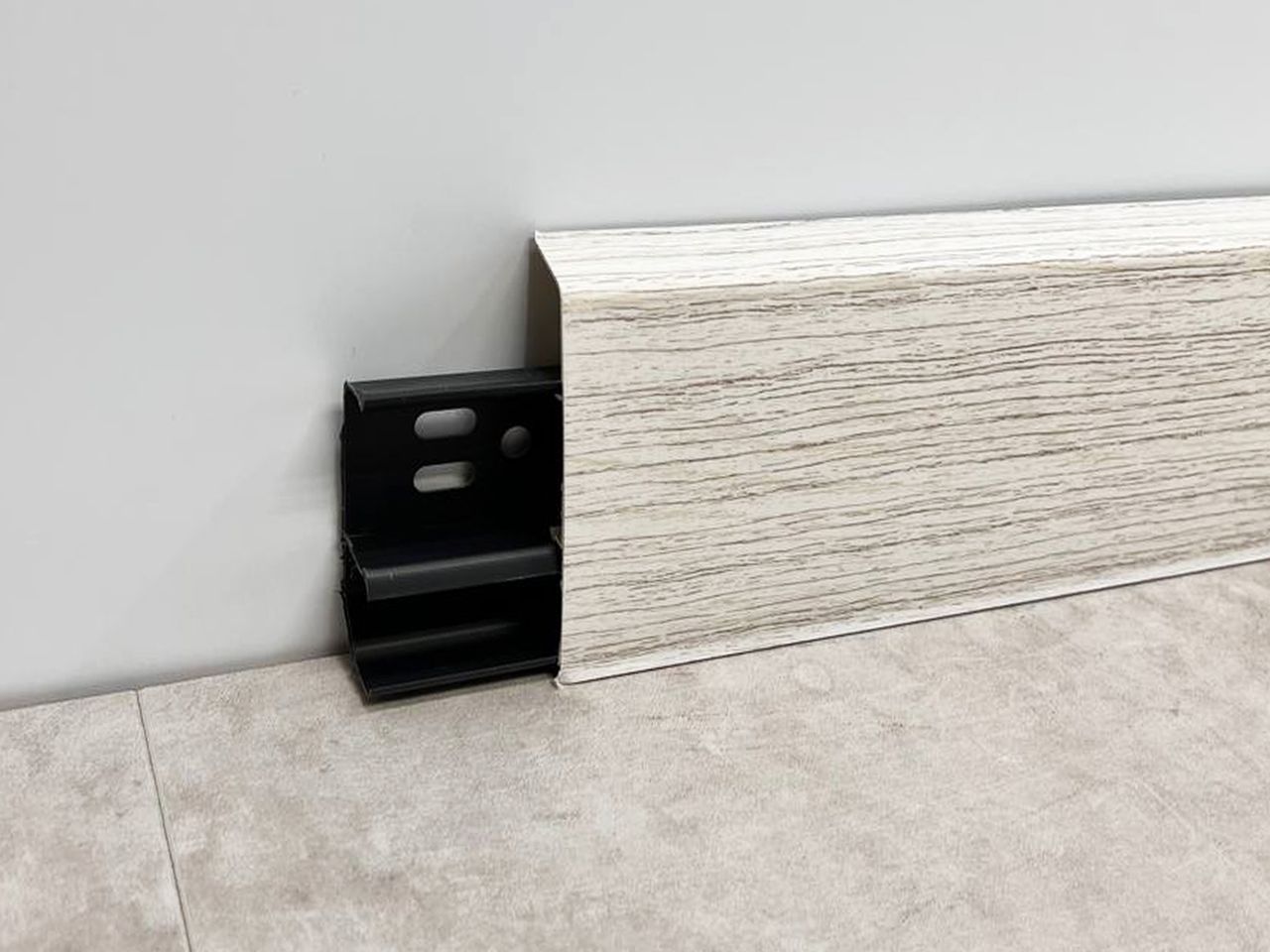 Плинтус Bonkeel Style BS7022 2200х70х26мм