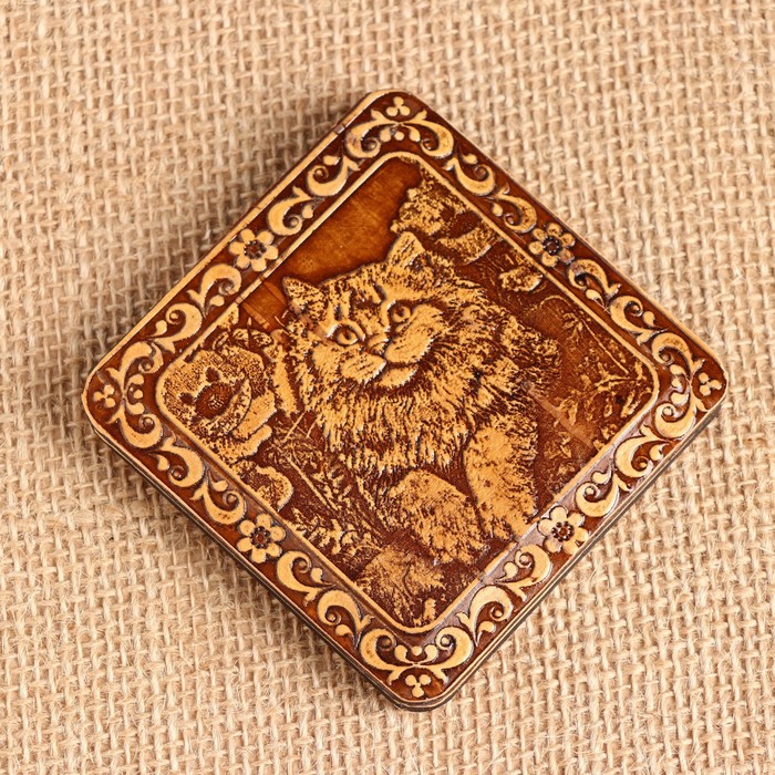 

Зеркало Кошка, шарнирное, 7,5х7,5 см, Коричневый, Изделия из бересты