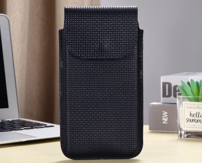 

Чехол MyPads для Samsung Galaxy Z Fold3 черный (161644)