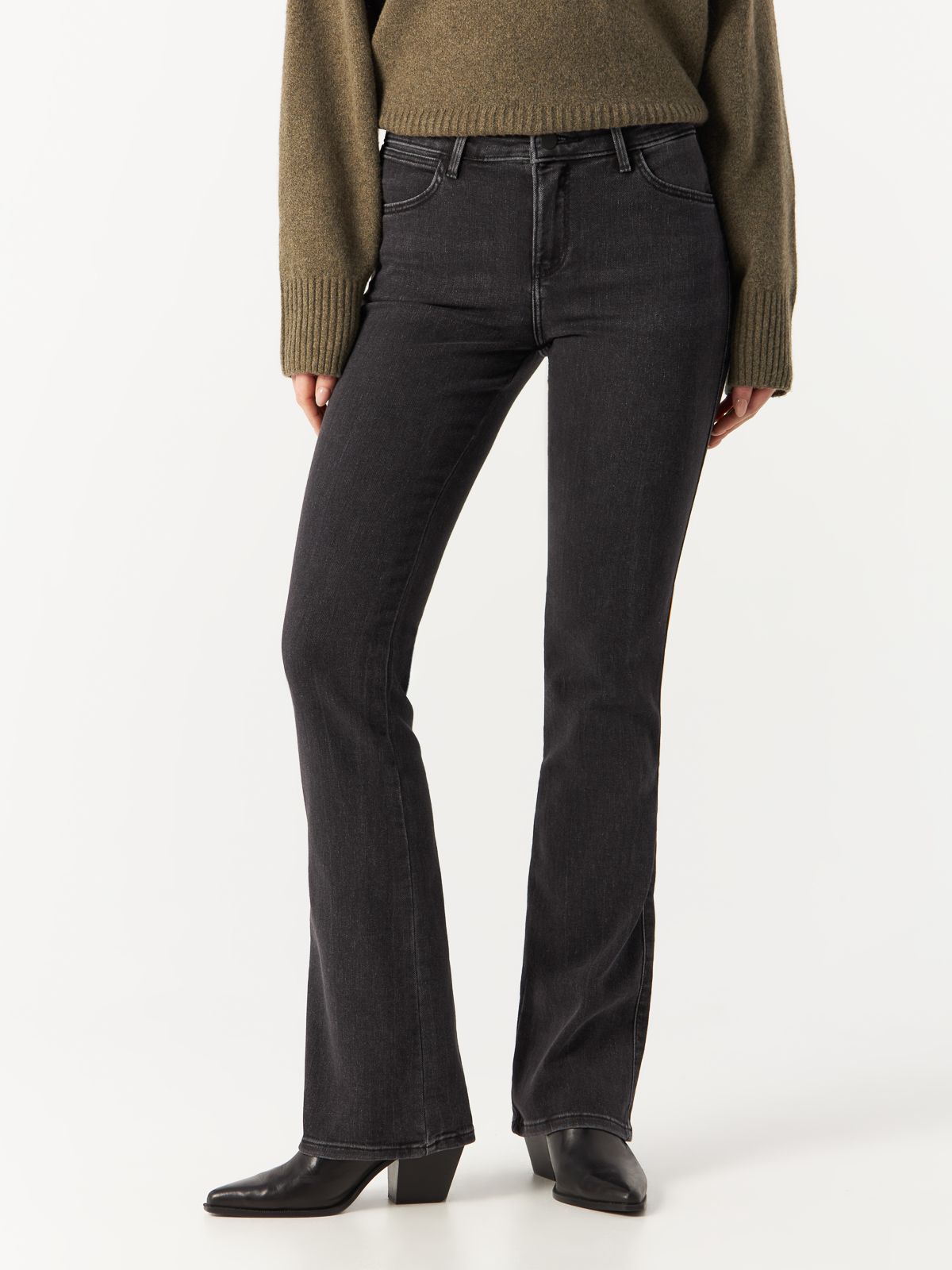 

Джинсы женские Wrangler 112145974 черные 30/30, Черный, 112145974