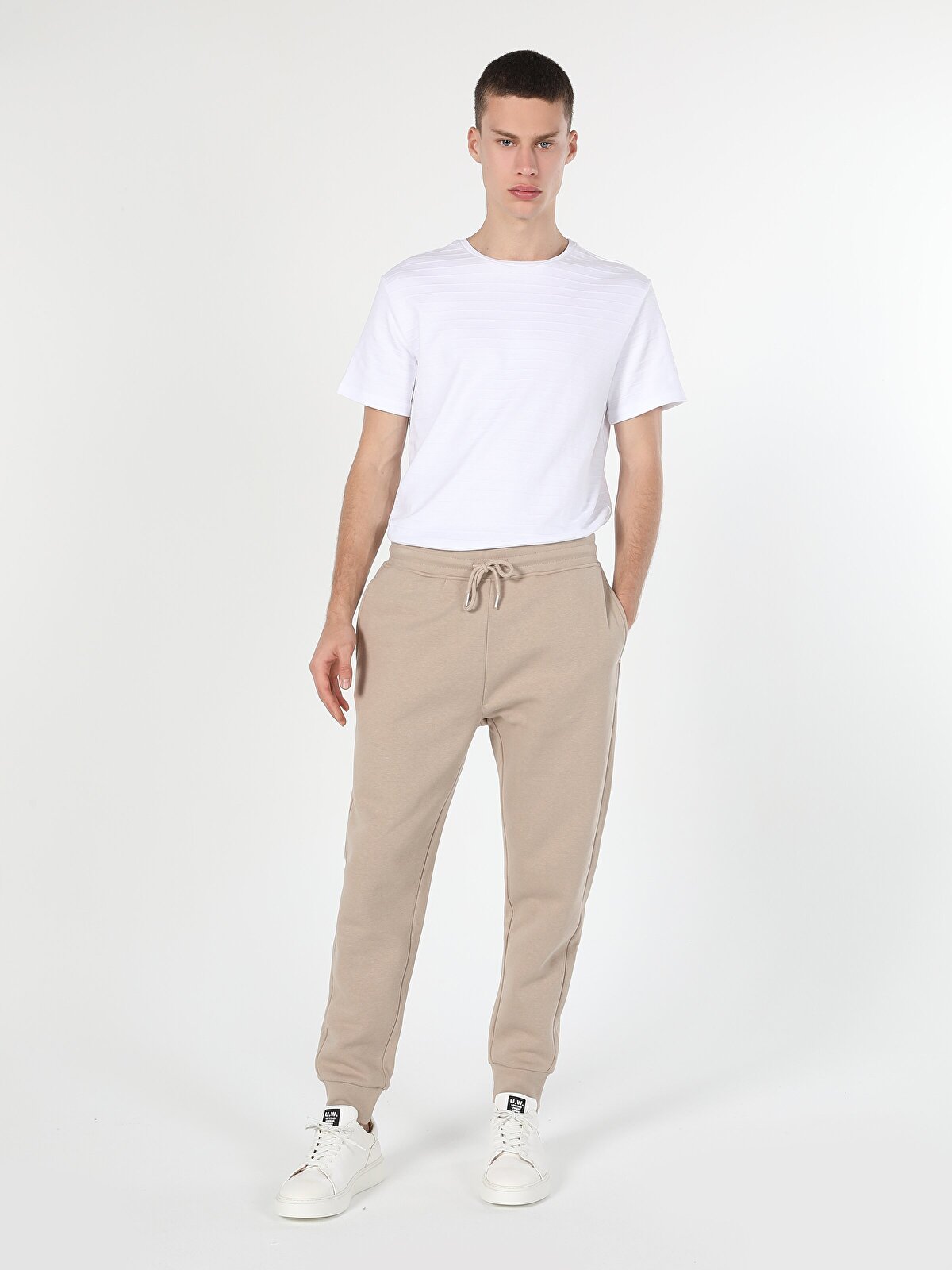 

Спортивные брюки мужские Colin's CL1059874_Q1.V1 бежевые L, CL1059874_Q1.V1