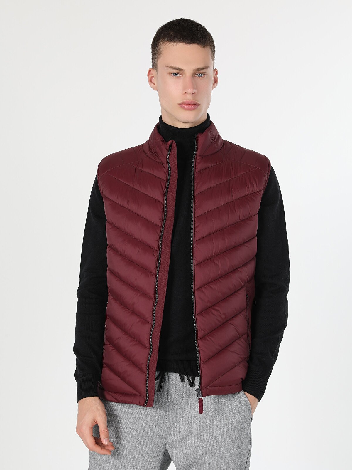 

Утепленный жилет мужской Colin's CL1045390_Q1.V1 красный XL, CL1045390_Q1.V1