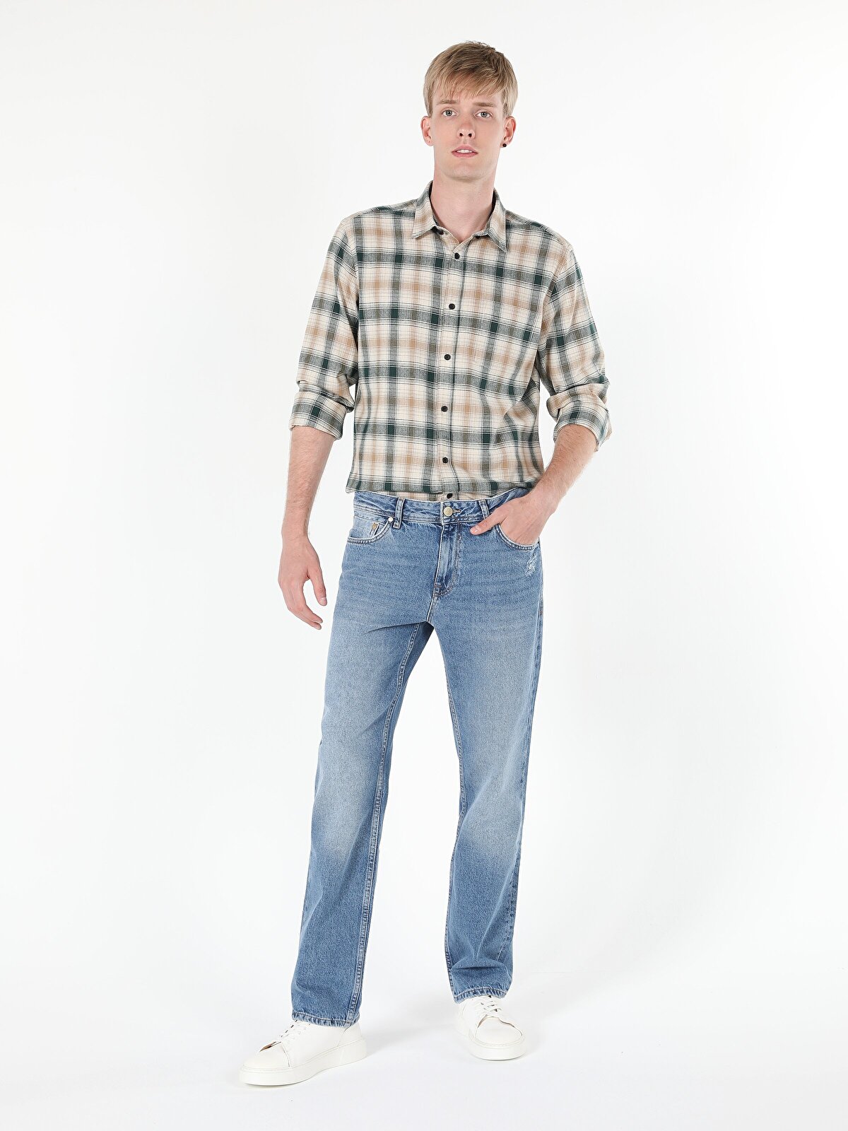 

Джинсы мужские Colin's CL1061378_Q1.V1_DN03410 голубые 31/34, CL1061378_Q1.V1_DN03410