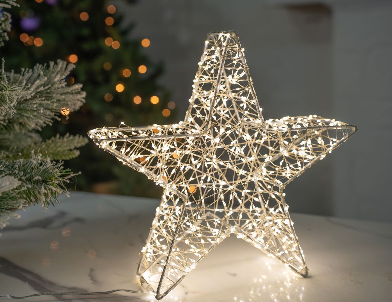 

Декоративный светильник ЗВЕЗДА ЛЮЧИЯ, металл, 600 тёплых белых микро LED-огней, 30 см, 3060139
