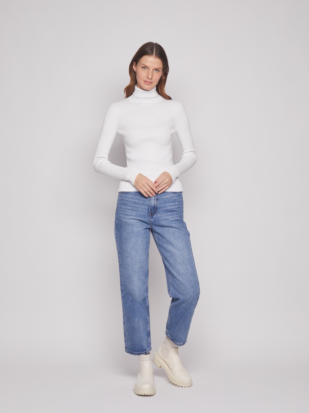 Водолазка женская Zolla 222346193042 белая XS