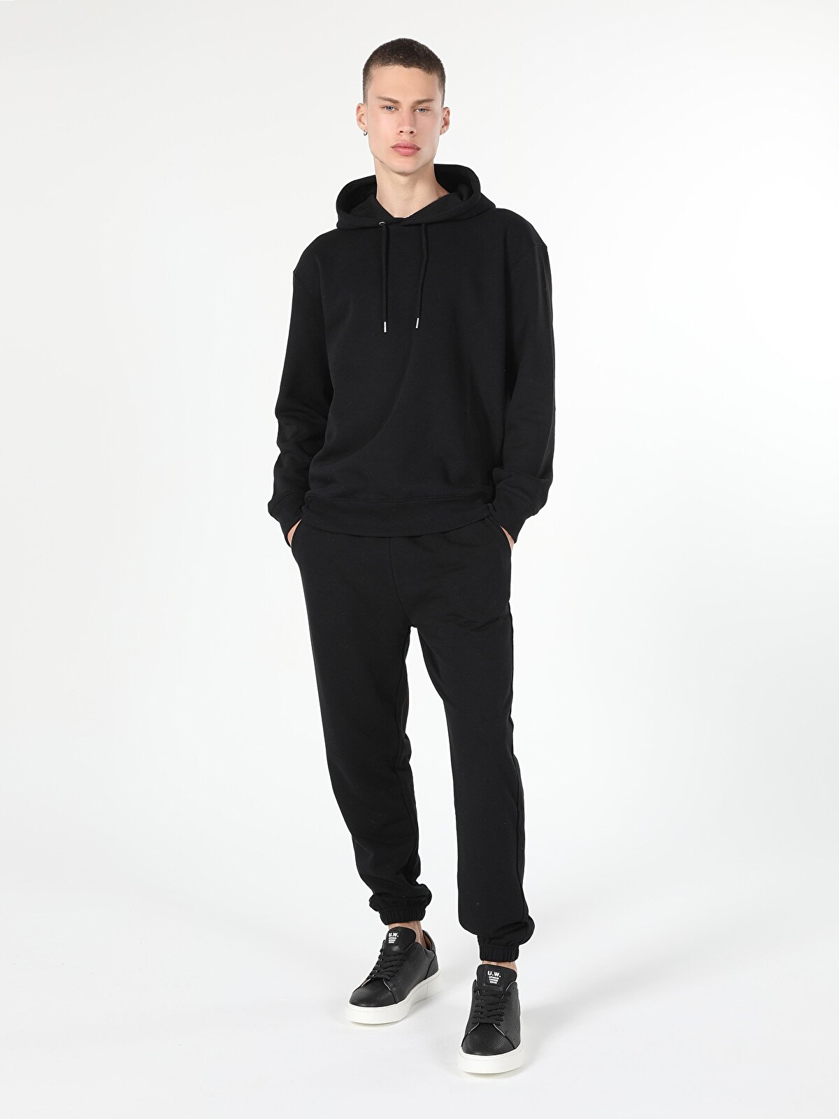 

Толстовка мужская Colin's CL1055786_Q1.V1 черная XXL, CL1055786_Q1.V1