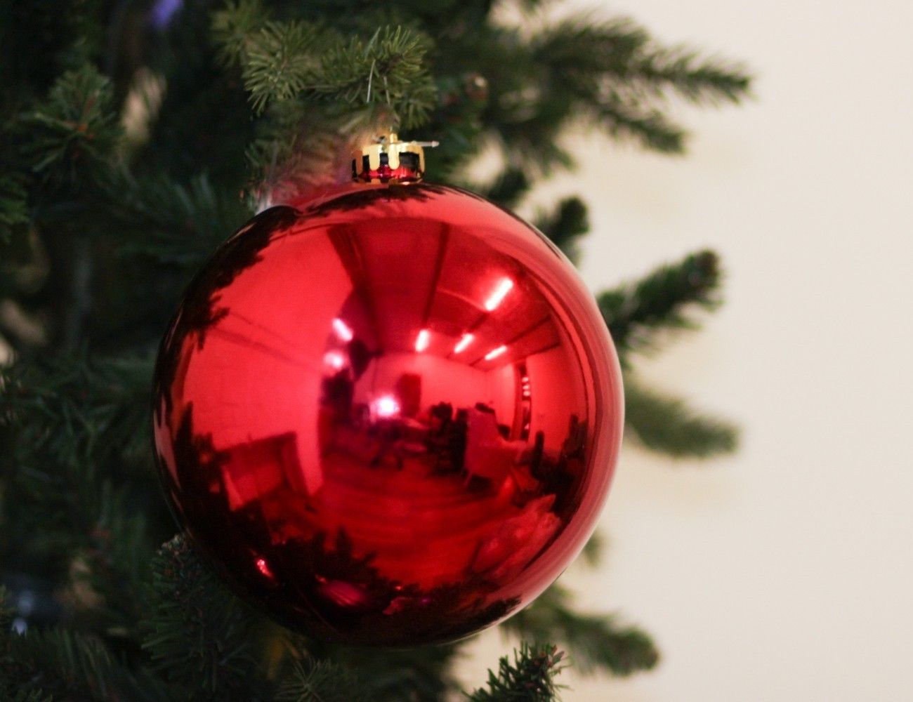 

Шар на ель Winter Deco Глянцевый 1015115-03 15 см 1 шт. красный, 1015115-03