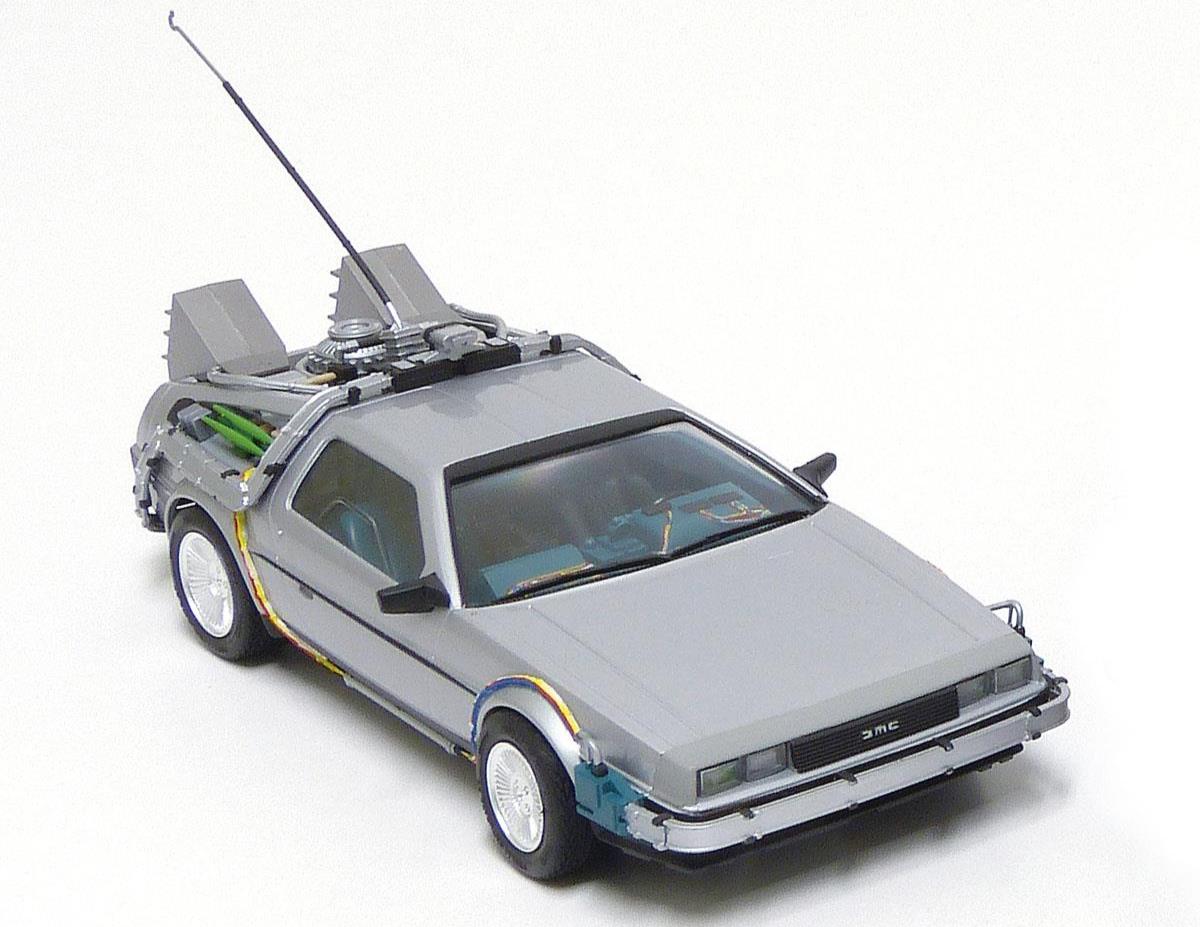 

Сборная модель Aoshima 1/24 Back To The Future DeLorean from Part I 05916