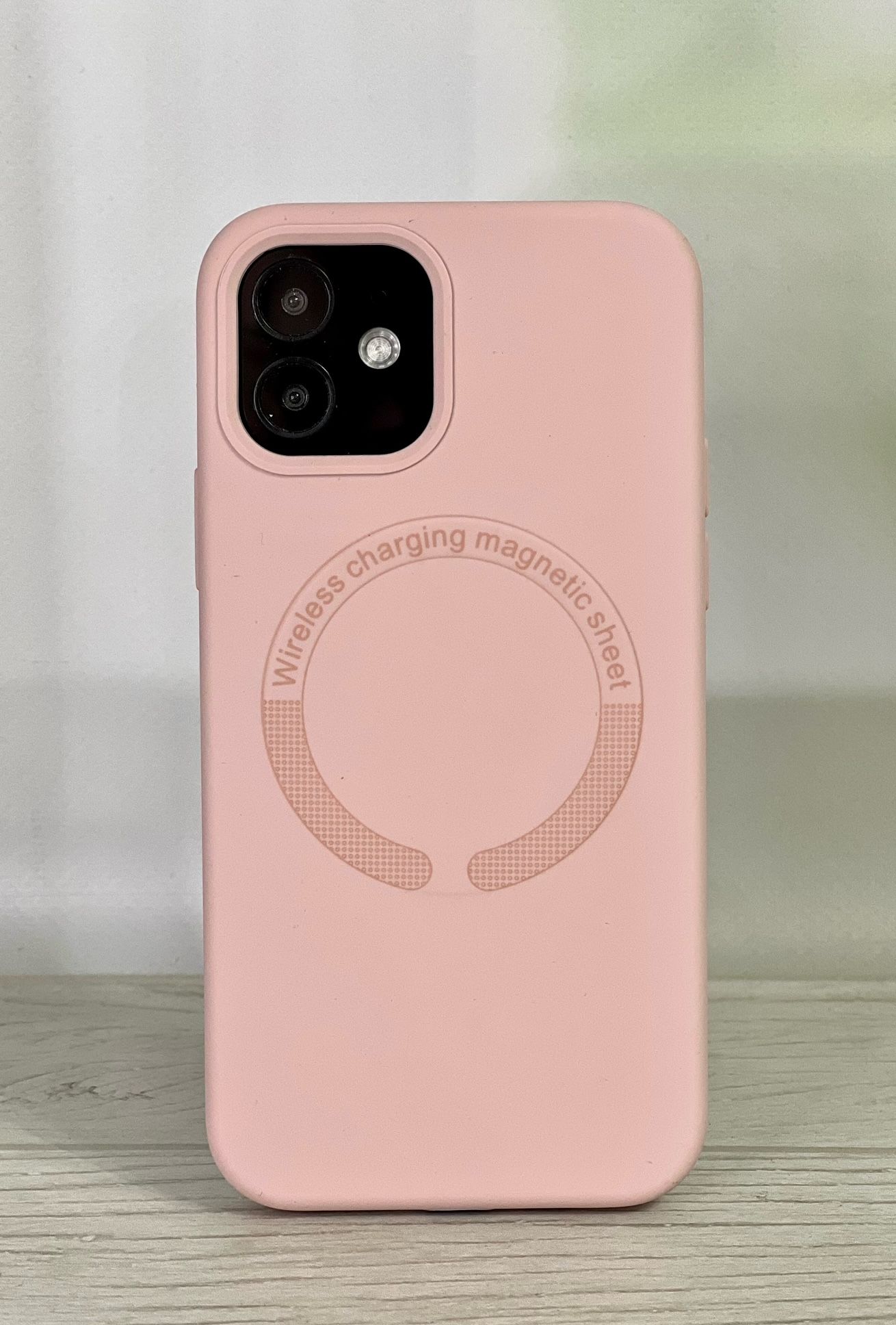 

Чехол силиконовый с функцией MagSafe для iPhone 12, 12 Pro пудровый, Розовый