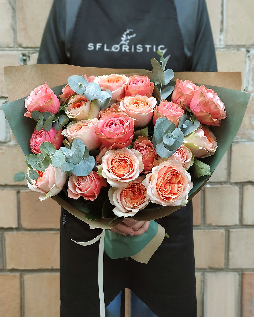 

Букет роз 19 шт Sfloristic "Кахала" , 40 см