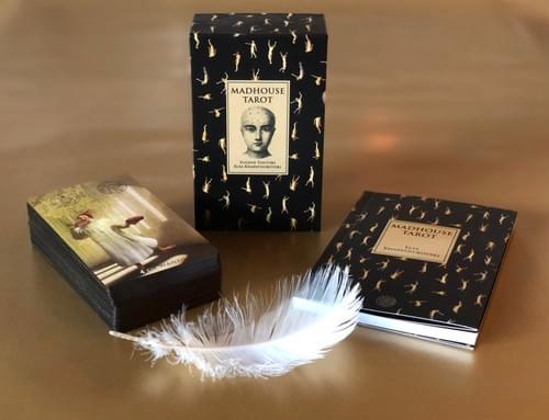 

Карты Таро "Madhouse tarot", Tarotmania / Таро Сумасшедшего Дома, Черный